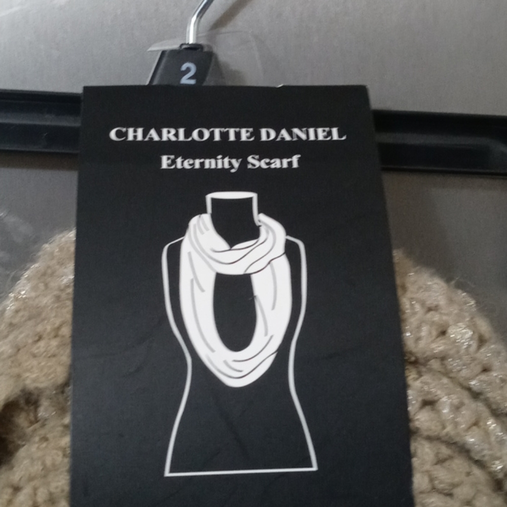 Scarf - Picture 3 of 4